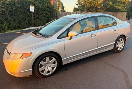 Silver 2007 Honda Civic LX