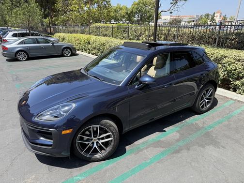 2022 Porsche Macan Macan