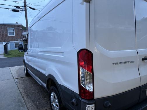 2017 Ford Transit-250 Base