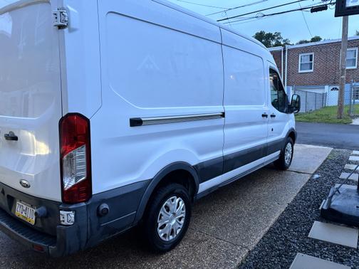 2017 Ford Transit-250 Base