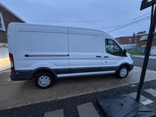 2017 Ford Transit-250 Base