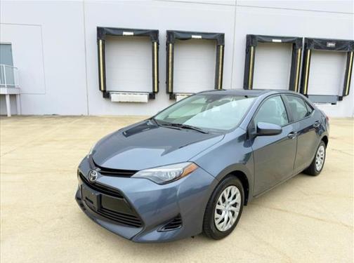 Gray 2018 Toyota Corolla LE