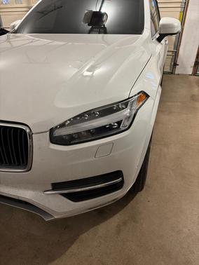 2018 Volvo XC90 T6 Momentum