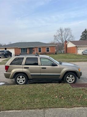 2005 Jeep Grand Cherokee Laredo
