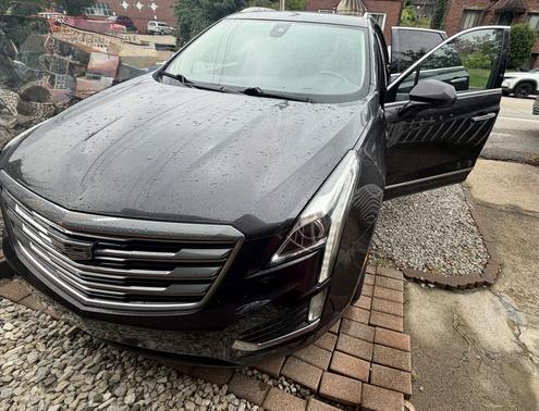 Gray 2017 Cadillac XT5 Luxury