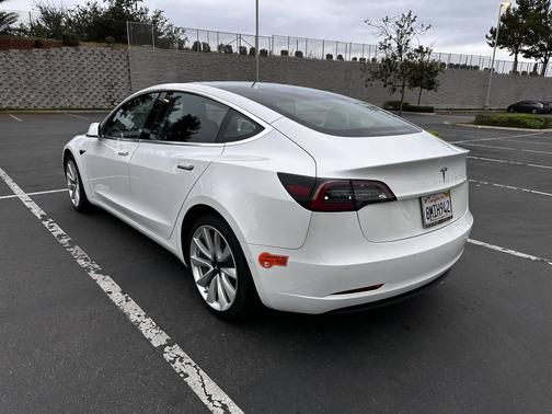 2019 Tesla Model 3 Standard Range Plus