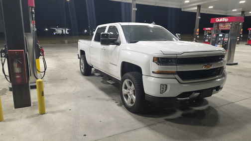 White 2018 Chevrolet Silverado 1500 2LT