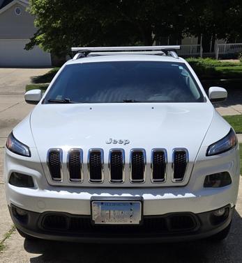 White 2014 Jeep Cherokee Latitude