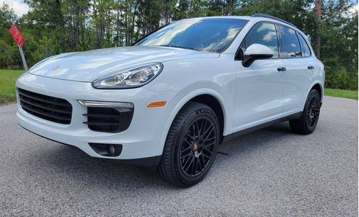 2017 Porsche Cayenne Platinum Edition