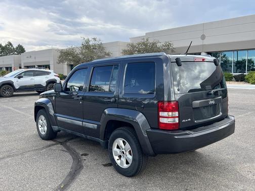 Gray 2011 Jeep Liberty Sport