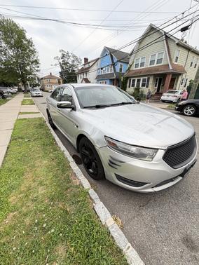 Gray 2013 Ford Taurus Limited