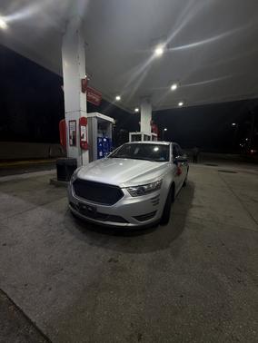 Gray 2013 Ford Taurus Limited