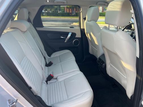 2021 Land Rover Discovery Sport SE