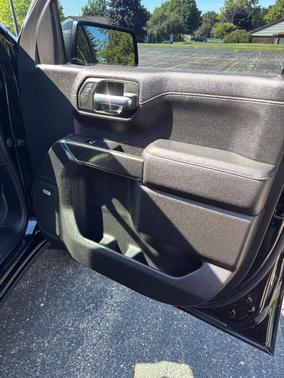 Black 2021 GMC Sierra 1500 AT4