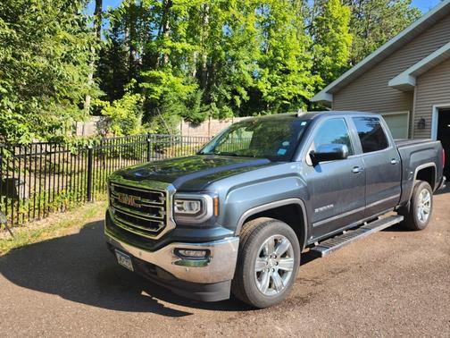 Gray 2017 GMC Sierra 1500 SLT