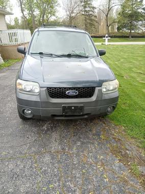 Blue 2005 Ford Escape XLT
