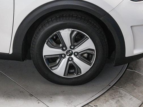 2017 Kia Niro FE