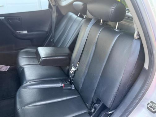 Silver 2003 Nissan Murano SE