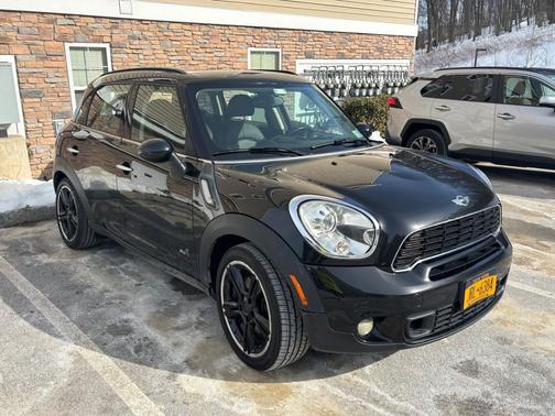 2012 MINI Cooper S Countryman Base
