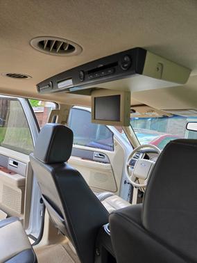 White 2007 Ford Expedition EL Eddie Bauer