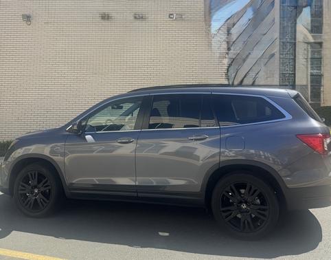 Gray 2022 Honda Pilot Special Edition