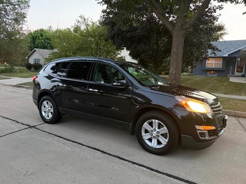 Black 2014 Chevrolet Traverse 2LT