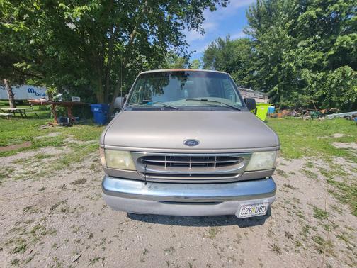 2002 Ford E150 XL Wagon