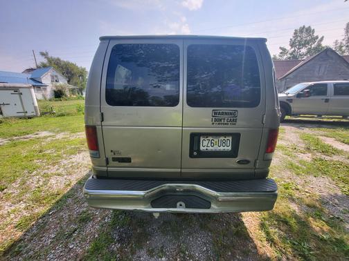 2002 Ford E150 XL Wagon
