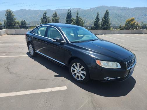 Black 2010 Volvo S80 3.2