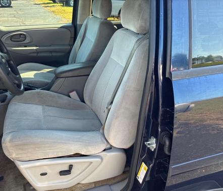Blue 2008 Chevrolet Trailblazer LT