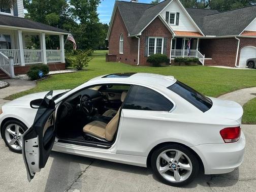 White 2011 BMW 128 i