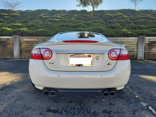 2007 Jaguar XKR Base