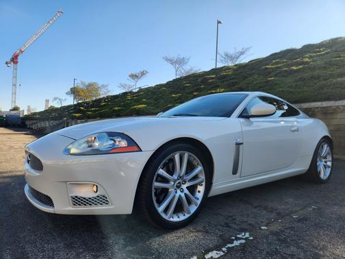 2007 Jaguar XKR Base