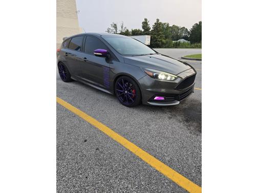 2017 Ford Focus ST Base