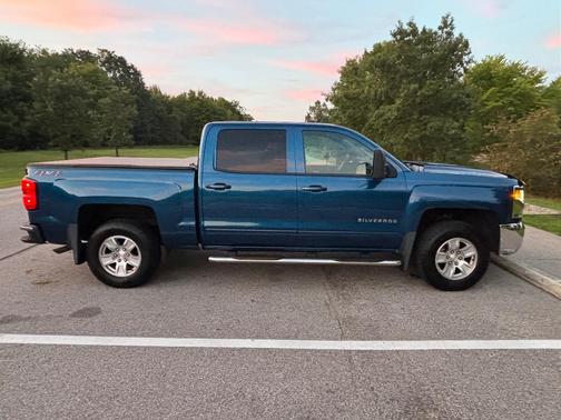 Blue 2018 Chevrolet Silverado 1500 1LT