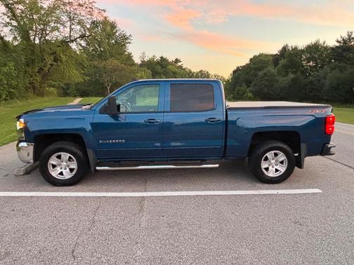 Blue 2018 Chevrolet Silverado 1500 1LT