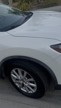 White 2018 Nissan Rogue SV