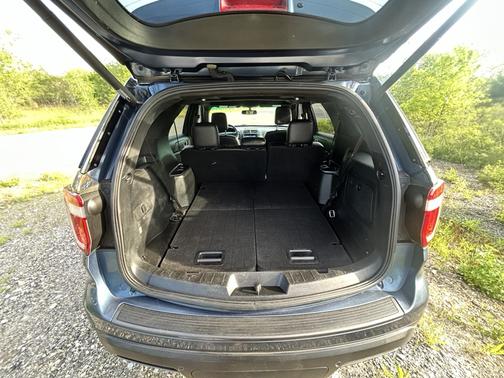 Blue 2018 Ford Explorer XLT