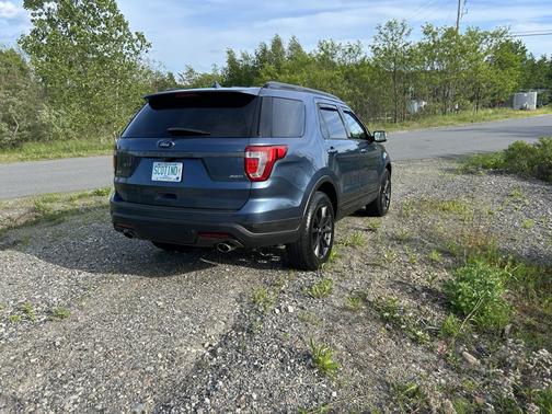 Blue 2018 Ford Explorer XLT