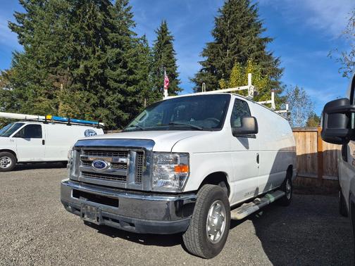 White 2014 Ford E250 Cargo