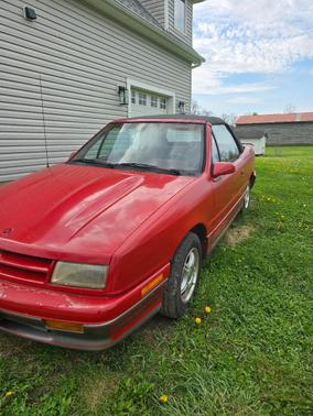 1993 Dodge Shadow ES