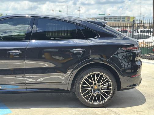 2020 Porsche Cayenne S Coupe AWD