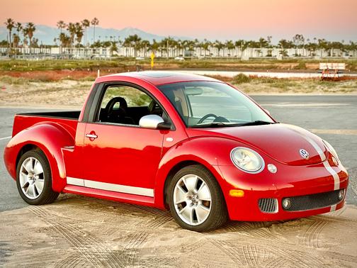 Red 2002 Volkswagen New Beetle Turbo S