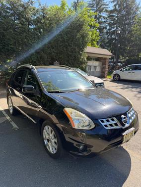 Black 2012 Nissan Rogue SV w/SL Pkg