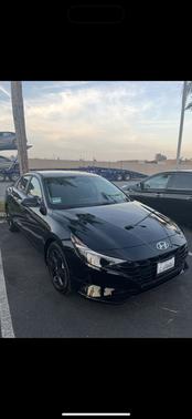 Black 2023 Hyundai ELANTRA SEL