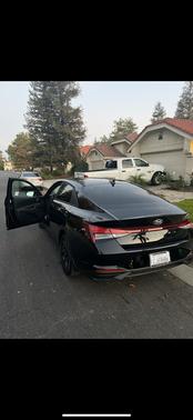 Black 2023 Hyundai ELANTRA SEL