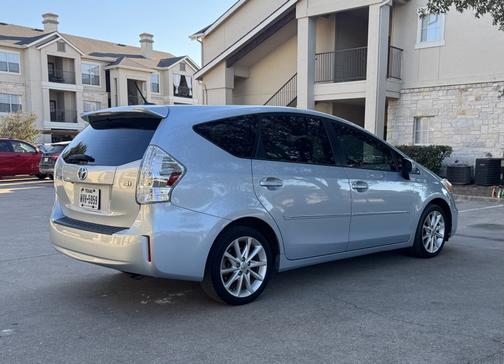 2013 Toyota Prius v Two