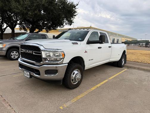 White 2022 RAM 3500 Tradesman