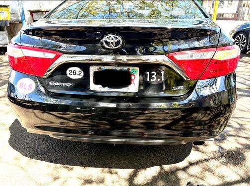 Black 2015 Toyota Camry SE