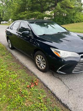 Black 2016 Toyota Camry LE